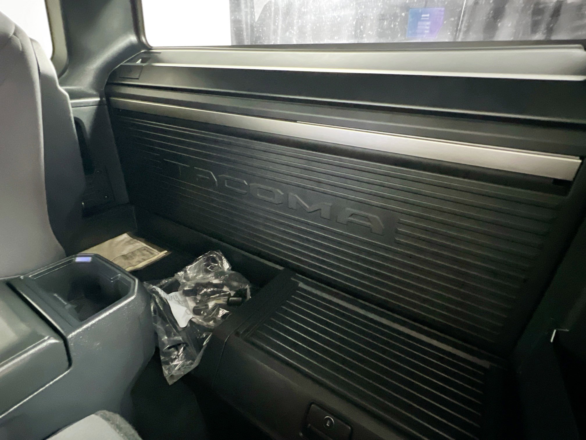 Used 2024 Toyota Tacoma SR w/ Towing Package AWD/4WD image 23