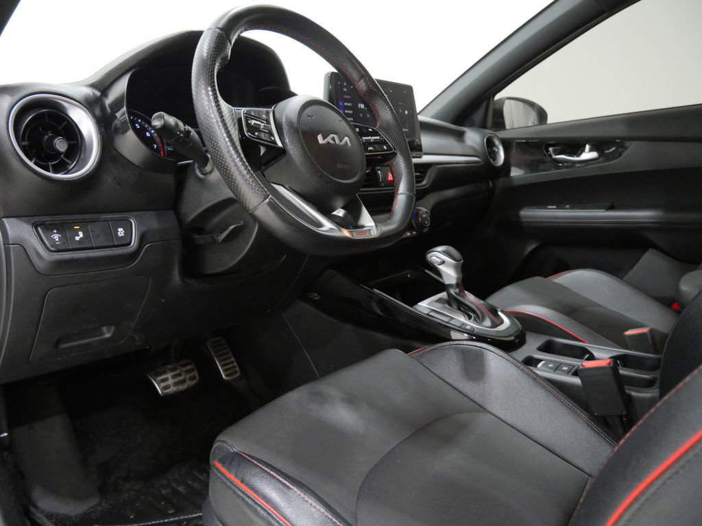 Used 2023 Kia Forte GT FWD image 11