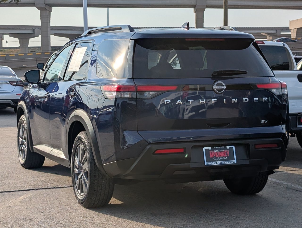 Used 2024 Nissan Pathfinder SV FWD image 4