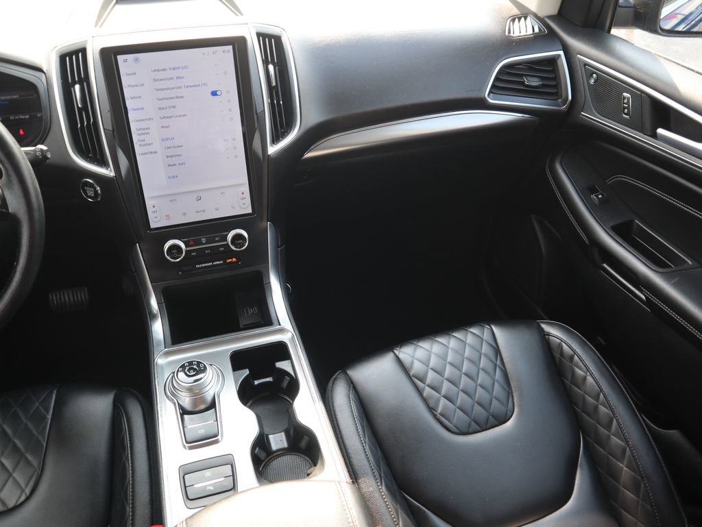 Used 2024 Ford Edge Titanium image 12