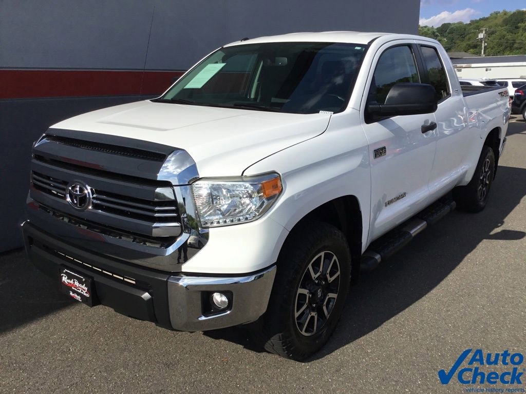Used 2016 Toyota Tundra SR5 w/ TRD Off Road Package AWD/4WD image 6