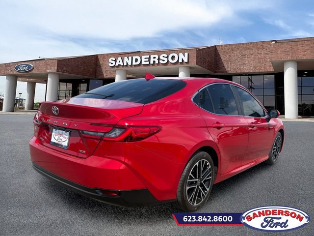 Used 2025 Toyota Camry XLE FWD image 3