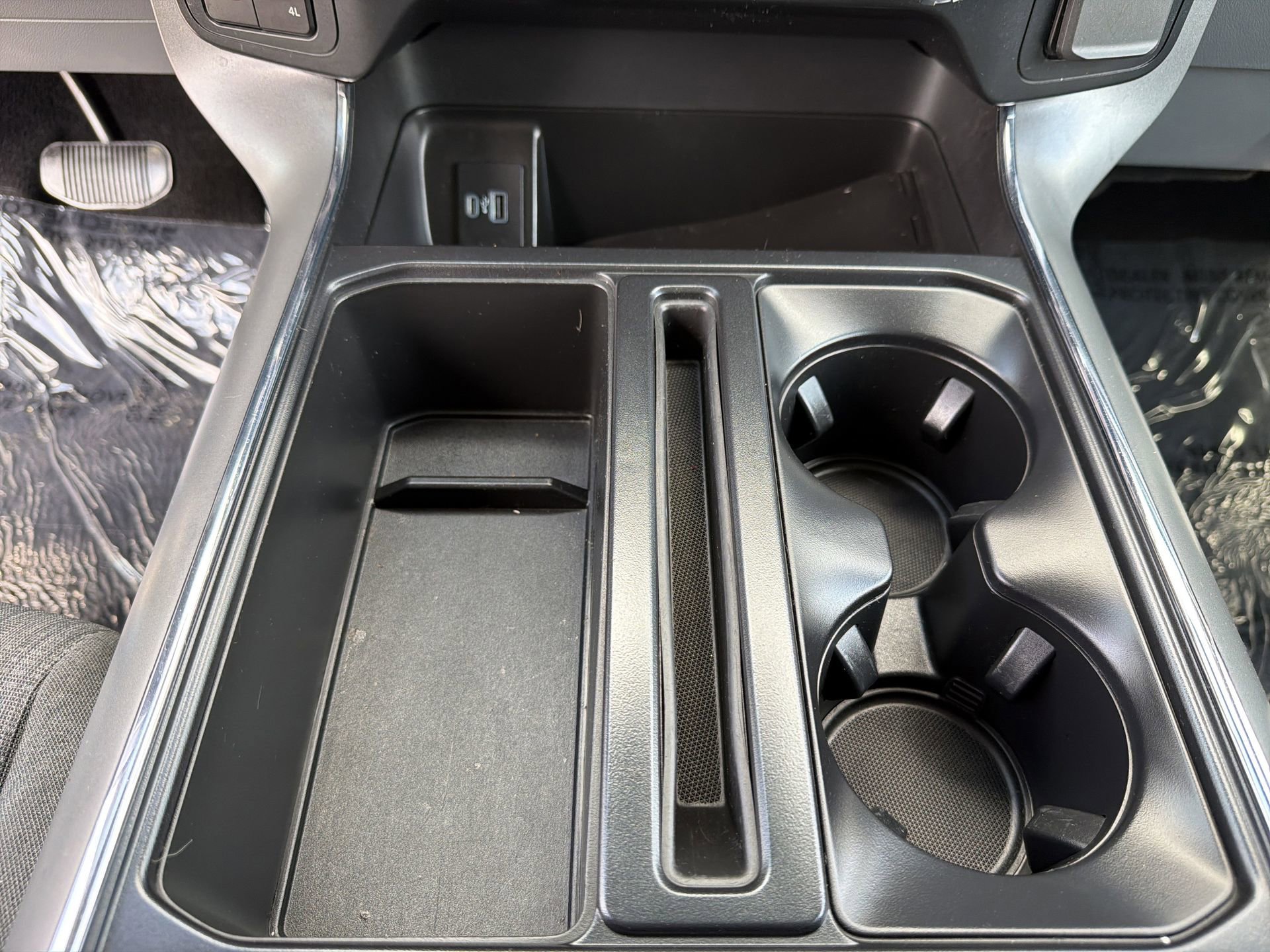 Certified 2022 Ford F150 XLT w/ Equipment Group 302A High image 13