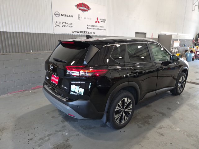 Certified 2023 Nissan Rogue SV w/ SV Premium B Package AWD/4WD image 3
