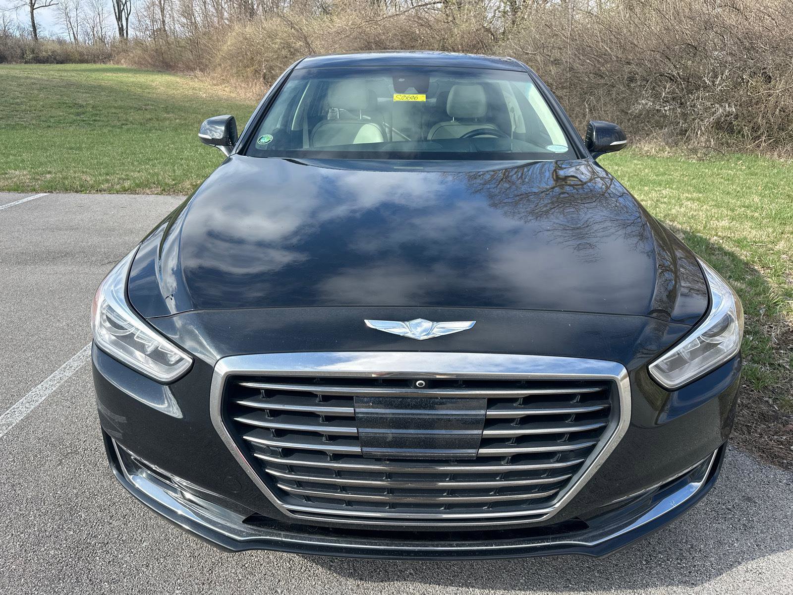 Used 2017 Genesis G90 5.0 Ultimate image 9