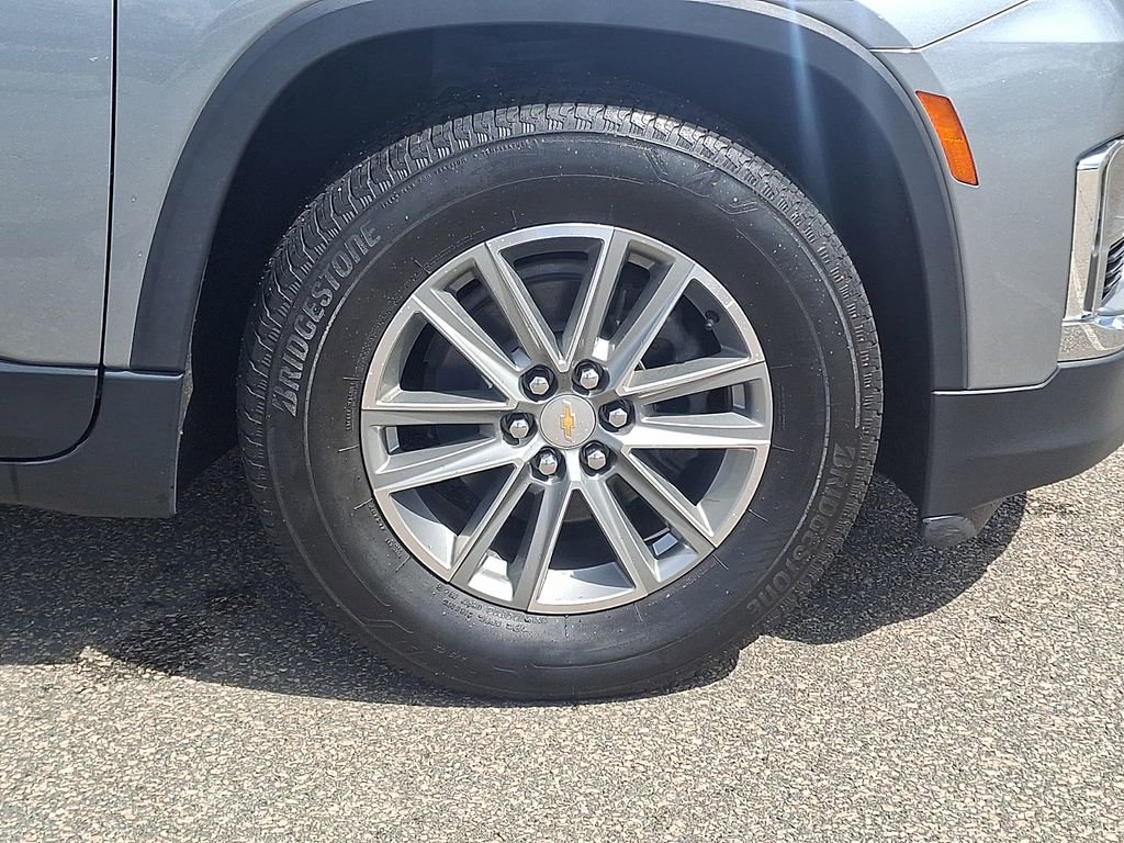 Used 2023 Chevrolet Traverse LT AWD/4WD image 11