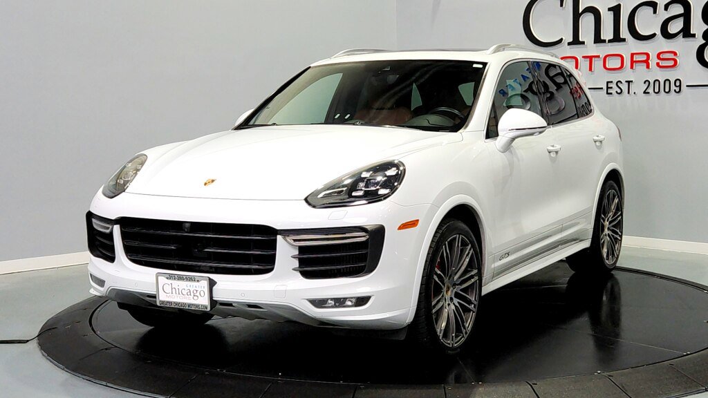 Used 2017 Porsche Cayenne GTS image 3