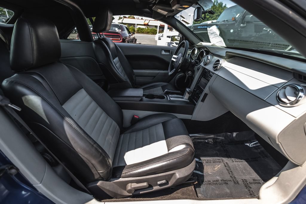 Used 2007 Ford Mustang GT Premium RWD image 22