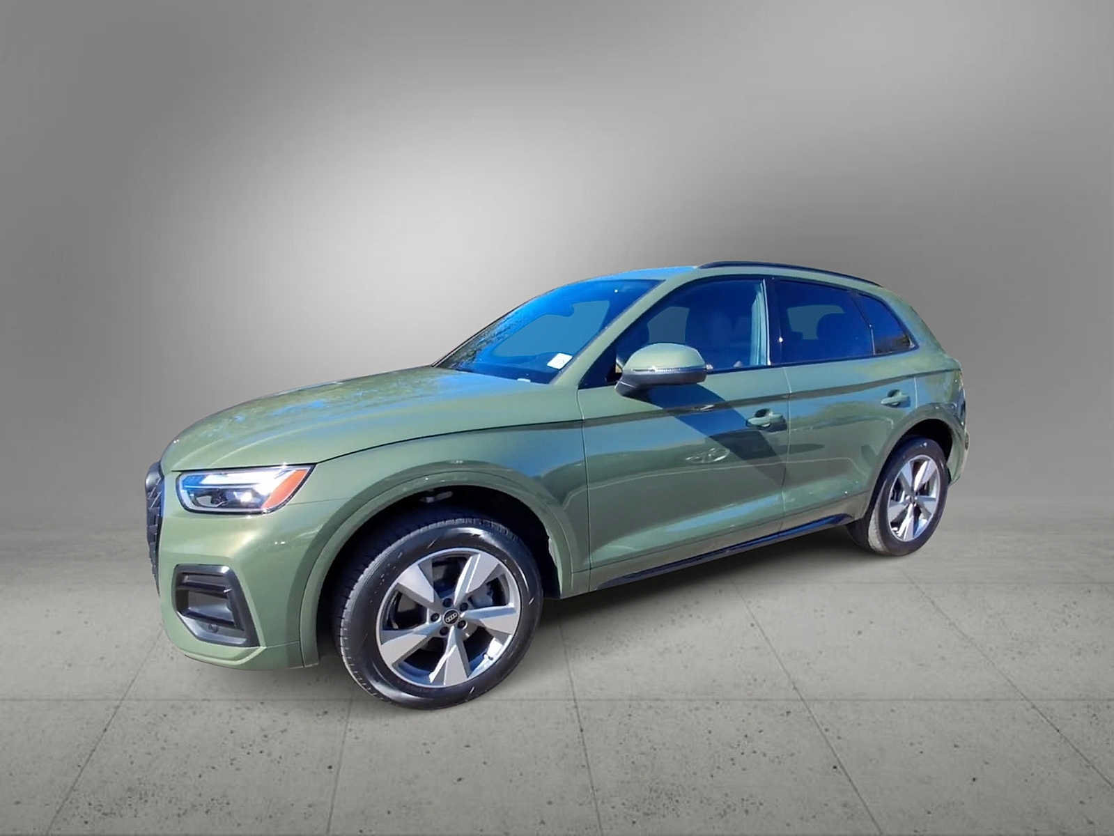 Used 2024 Audi Q5 Premium Plus AWD/4WD image 4