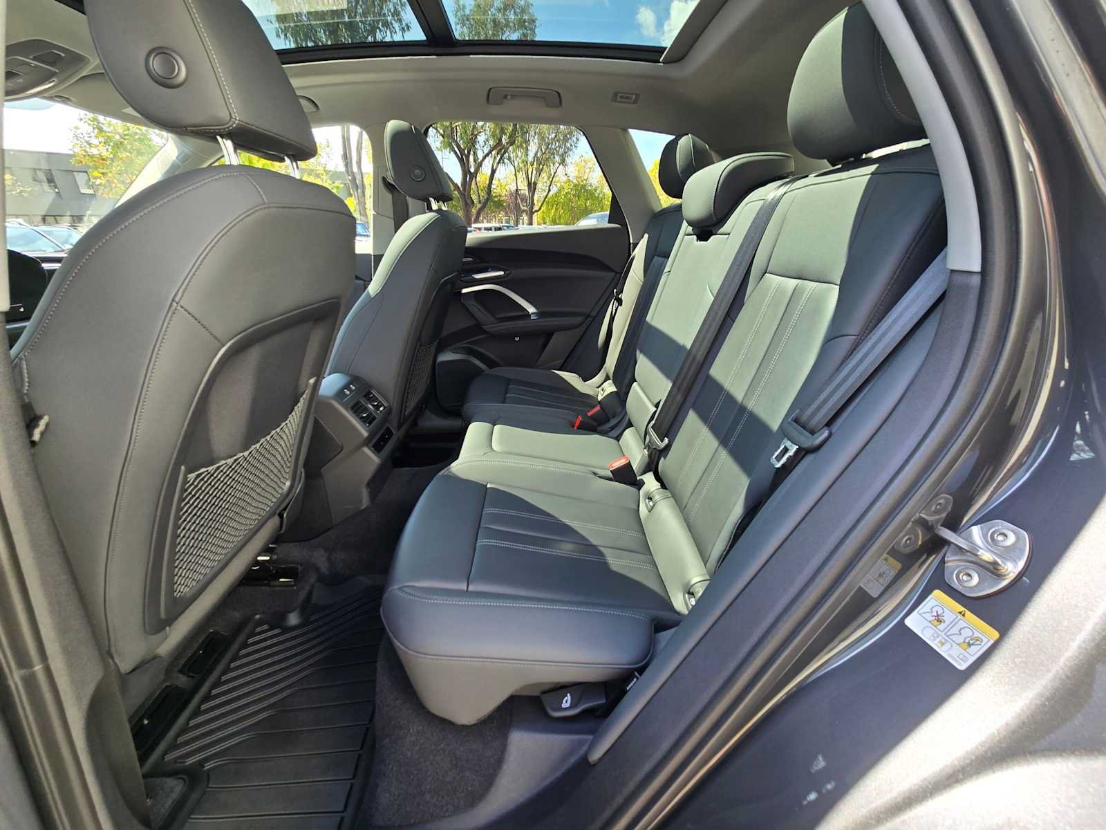 Used 2025 Audi Q5 Premium Plus w/ Premium Plus AWD/4WD image 16