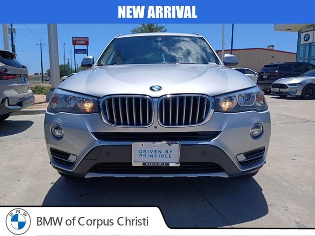 Used 2017 BMW X3 sDrive28i RWD image 2