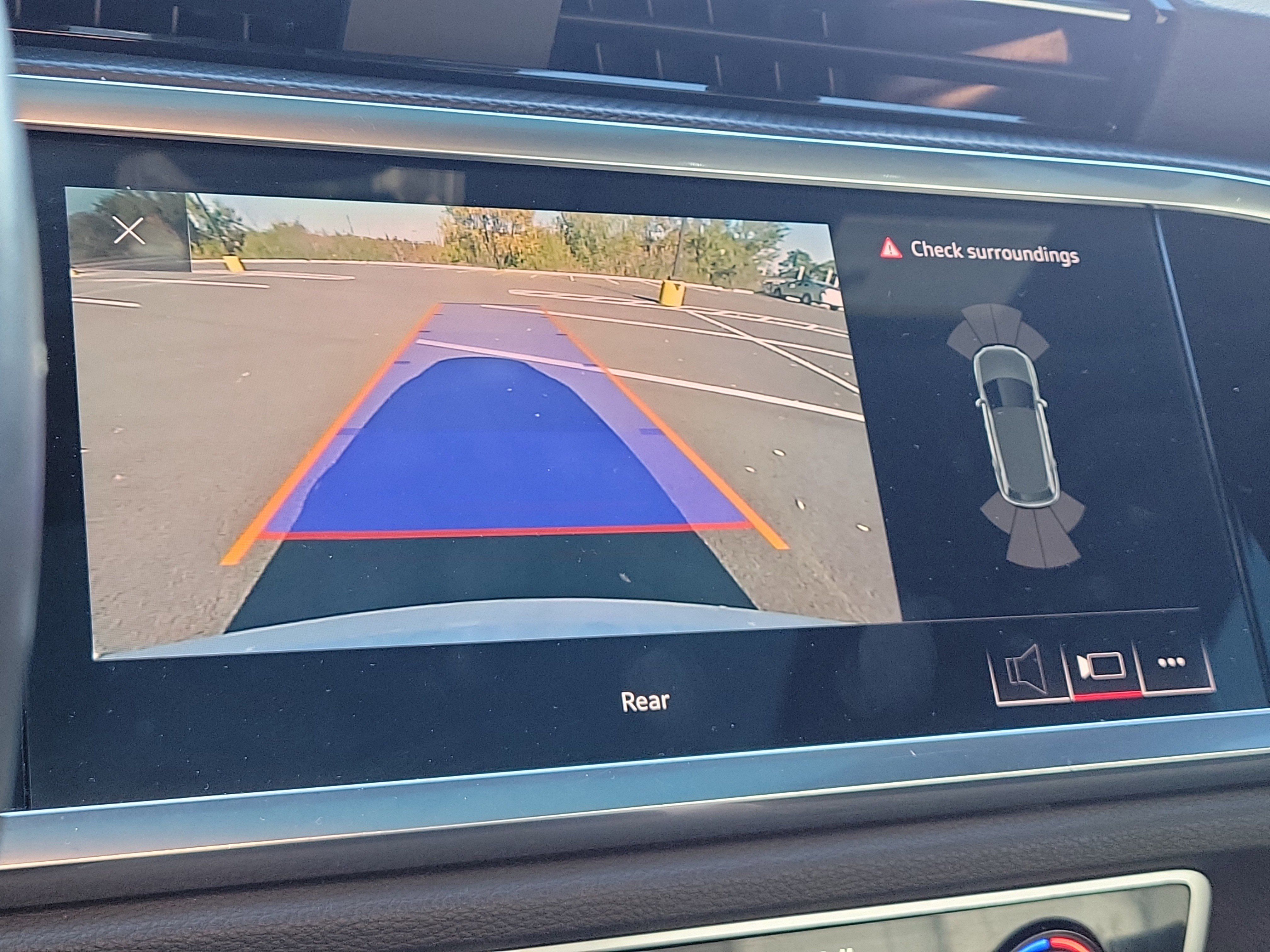 Used 2021 Audi Q3 2.0T Premium Plus w/ Premium Plus Package image 25