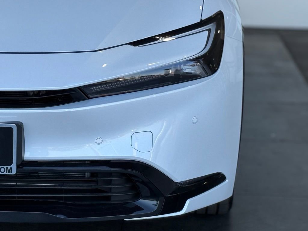 New 2026 Toyota Prius Plug-In Hybrid image 5