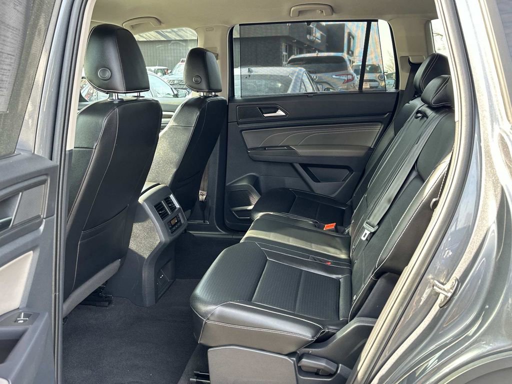 Used 2022 Volkswagen Atlas SE image 25