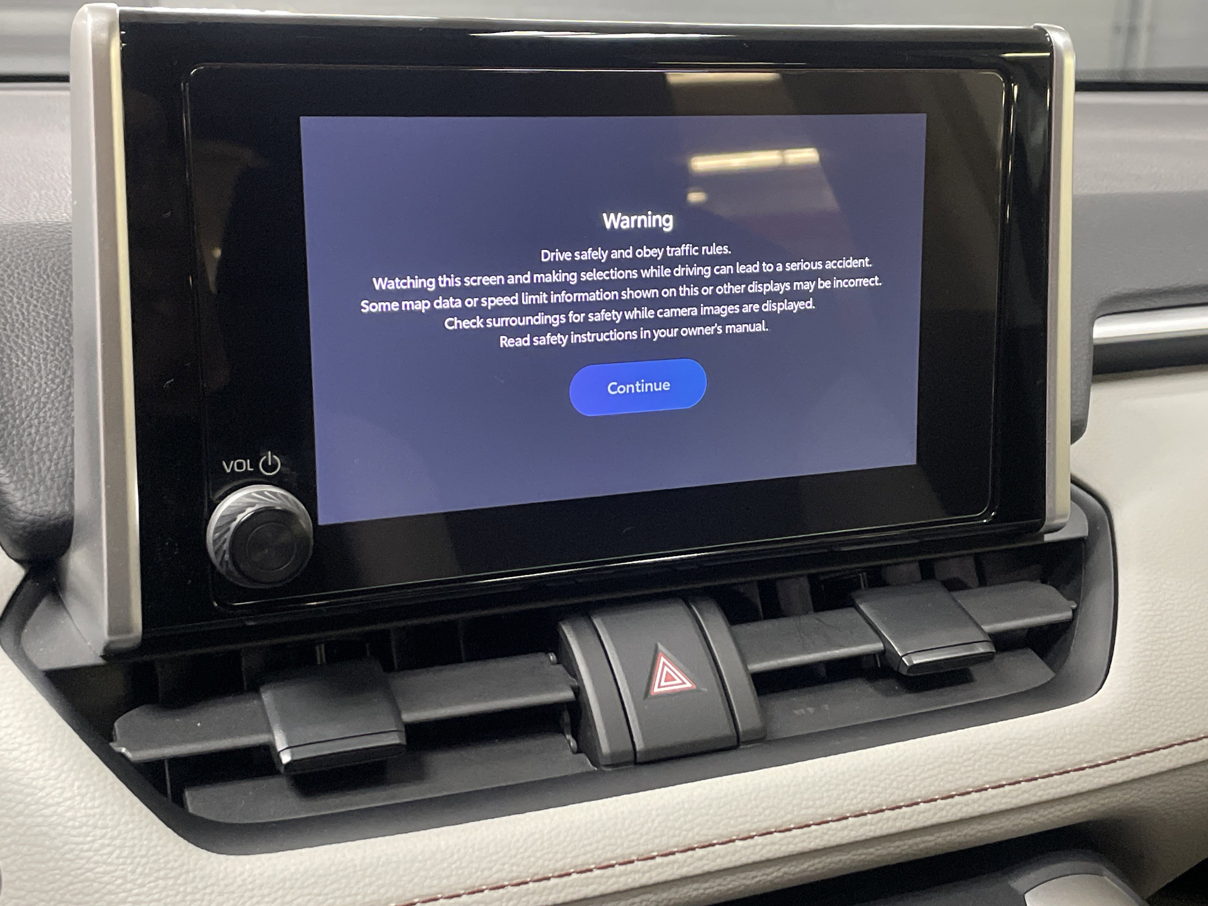 Used 2025 Toyota RAV4 XLE image 23