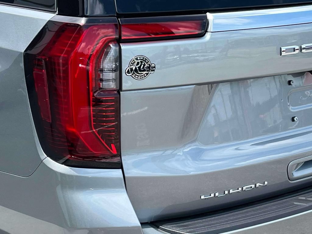 New 2026 GMC Yukon XL Denali w/ Sun & Power Step Package AWD/4WD image 10