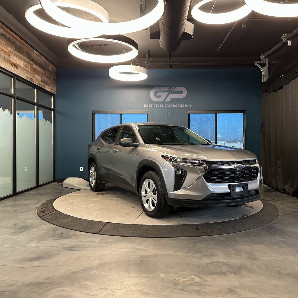 Used 2024 Chevrolet Trax LS w/ LPO, Blackout Package image 1