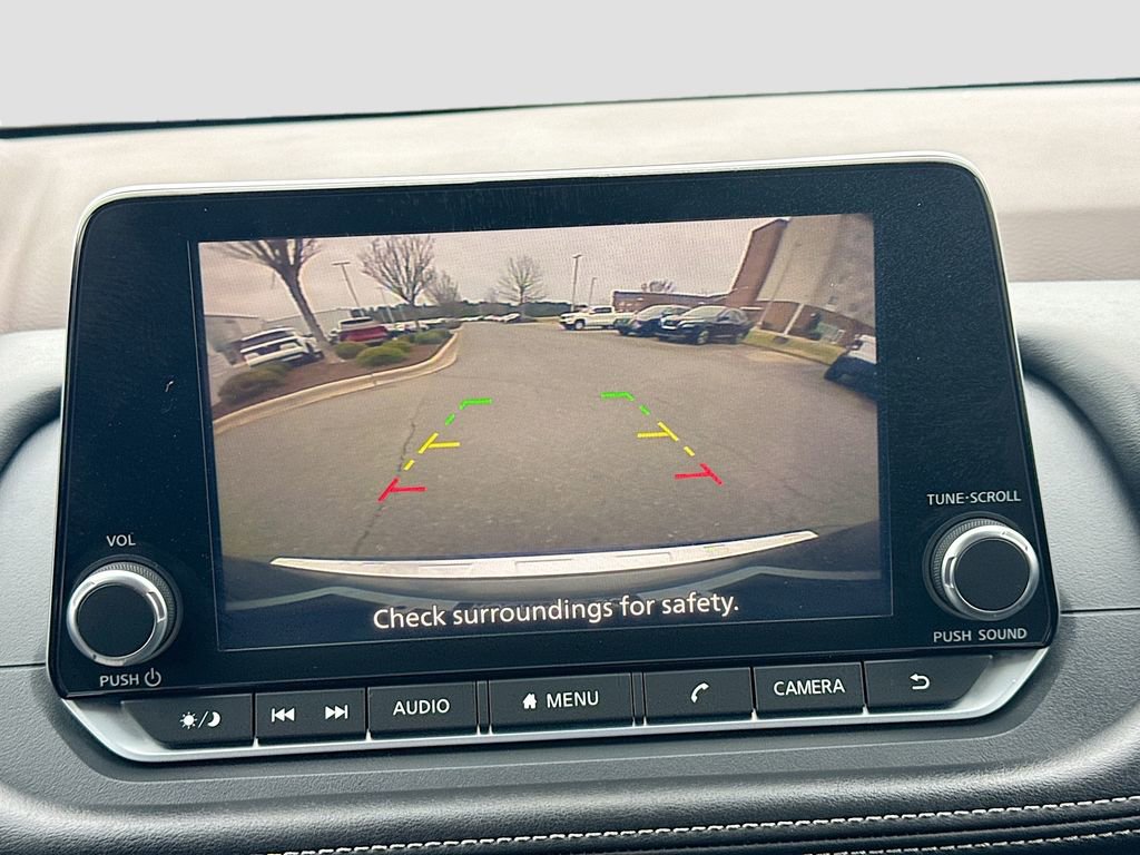 Used 2023 Nissan Rogue SV w/ SV Premium B Package image 13