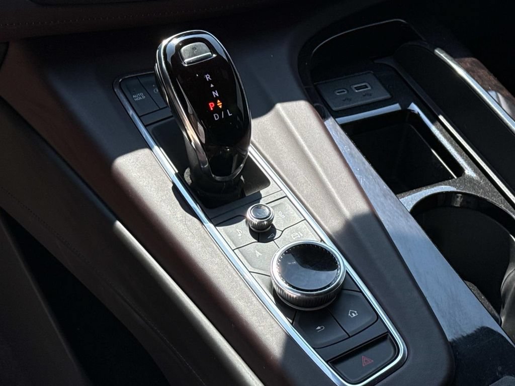 Certified 2023 Cadillac Escalade Sport Platinum w/ LPO, ONYX Package AWD/4WD image 15