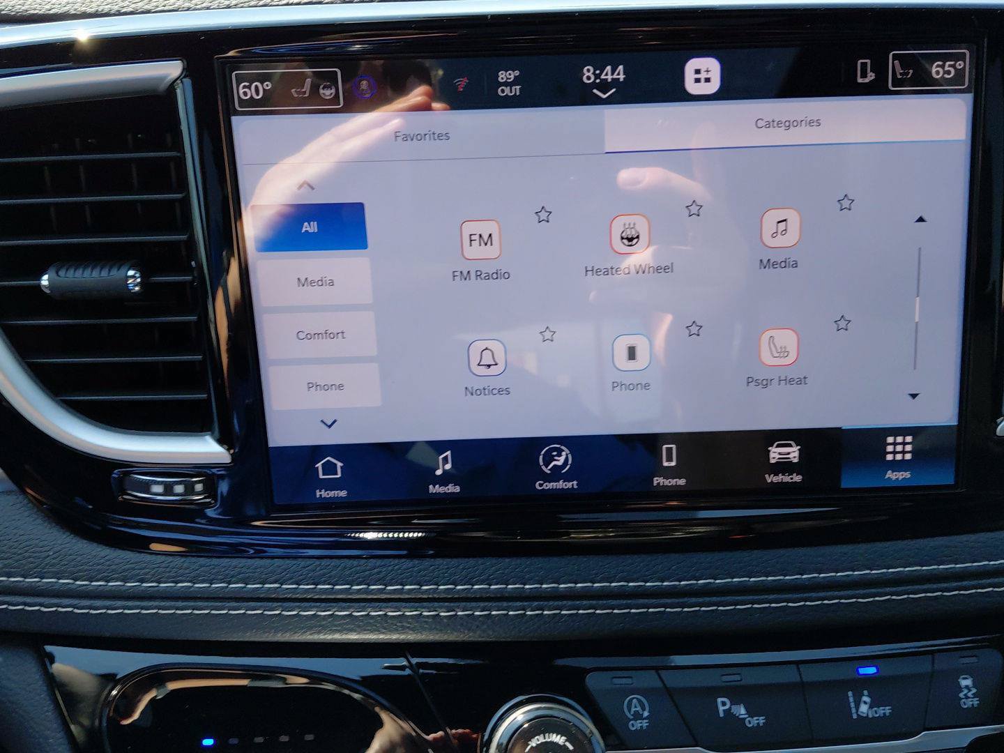 New 2026 Chrysler Pacifica Select AWD/4WD image 39