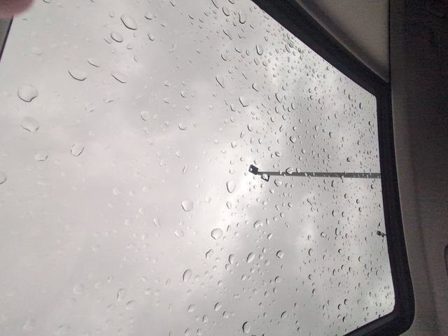 Certified 2025 Volkswagen Tiguan SE w/ Panoramic Sunroof Package image 32