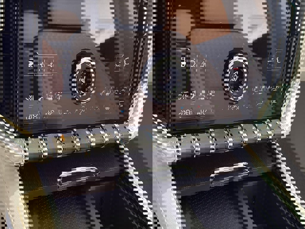 New 2026 GMC Acadia Denali w/ Super Cruise Package image 14