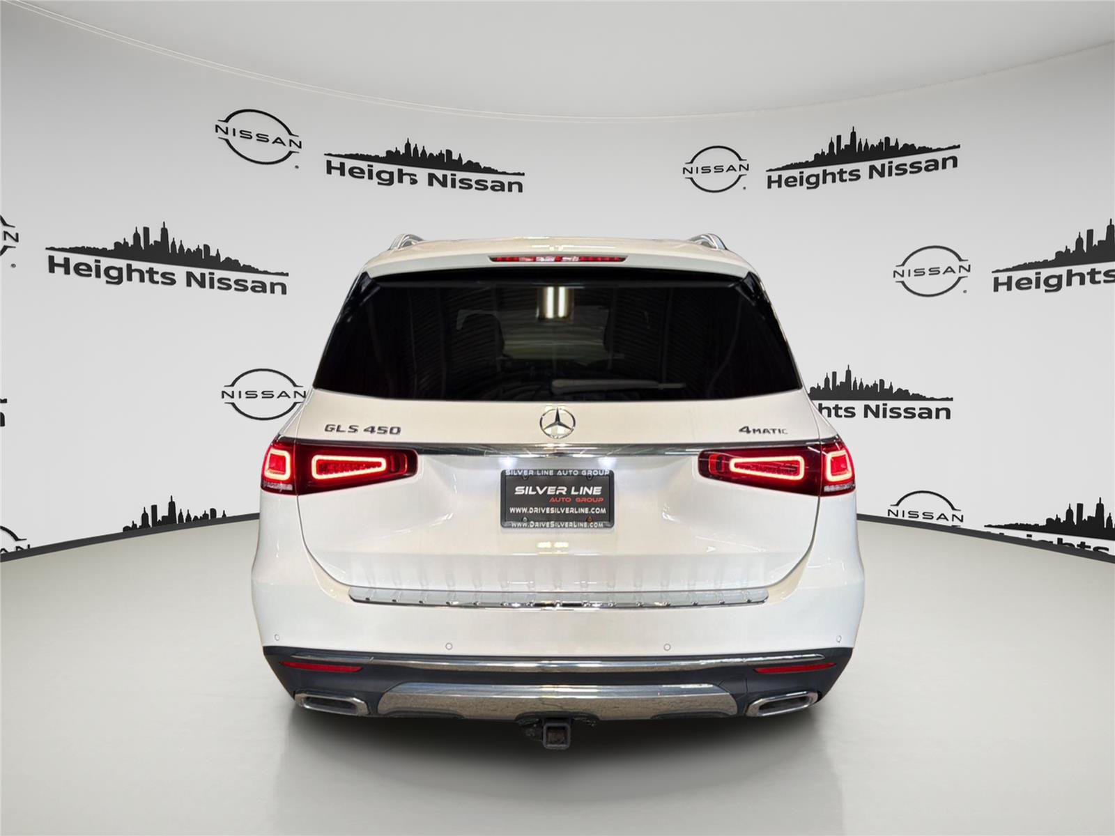 Used 2022 Mercedes-Benz GLS 450 4MATIC image 4