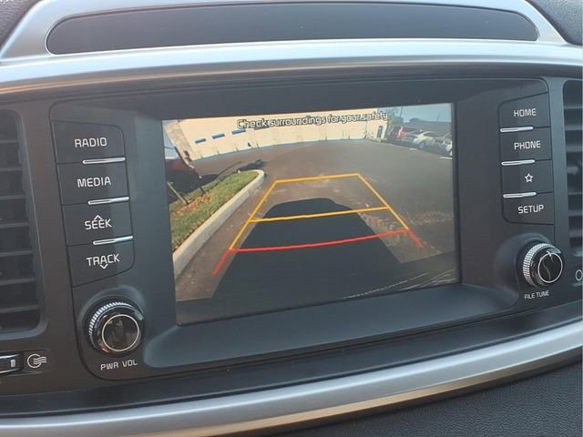 Used 2019 Kia Sorento S FWD image 8