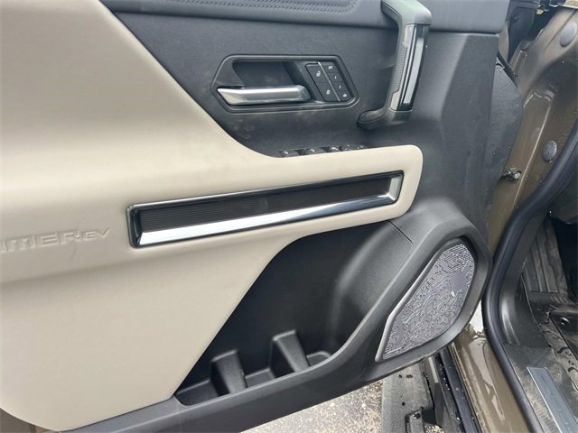 New 2026 GMC Hummer EV 4x4 Crew Cab image 14
