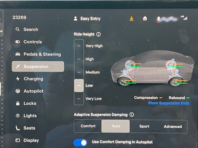 Used 2023 Tesla Model X Plaid image 21