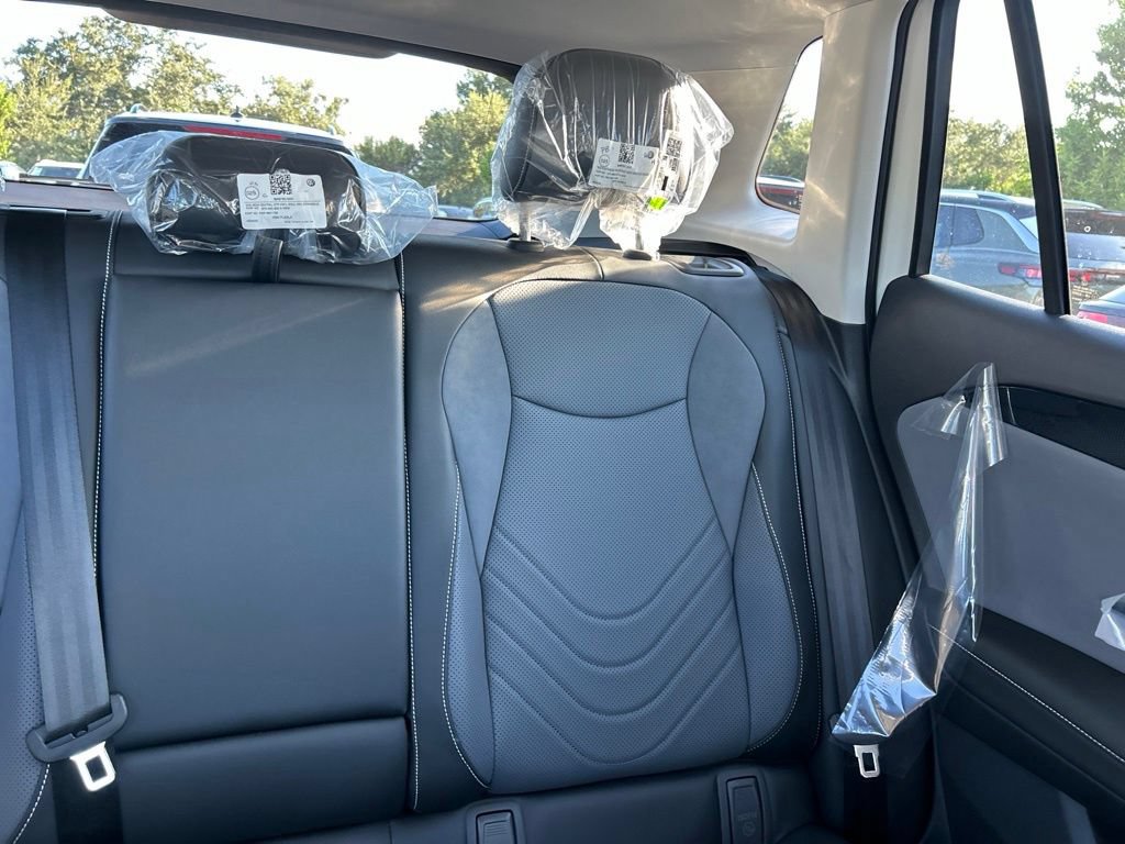 New 2026 Volkswagen Tiguan SE FWD image 14