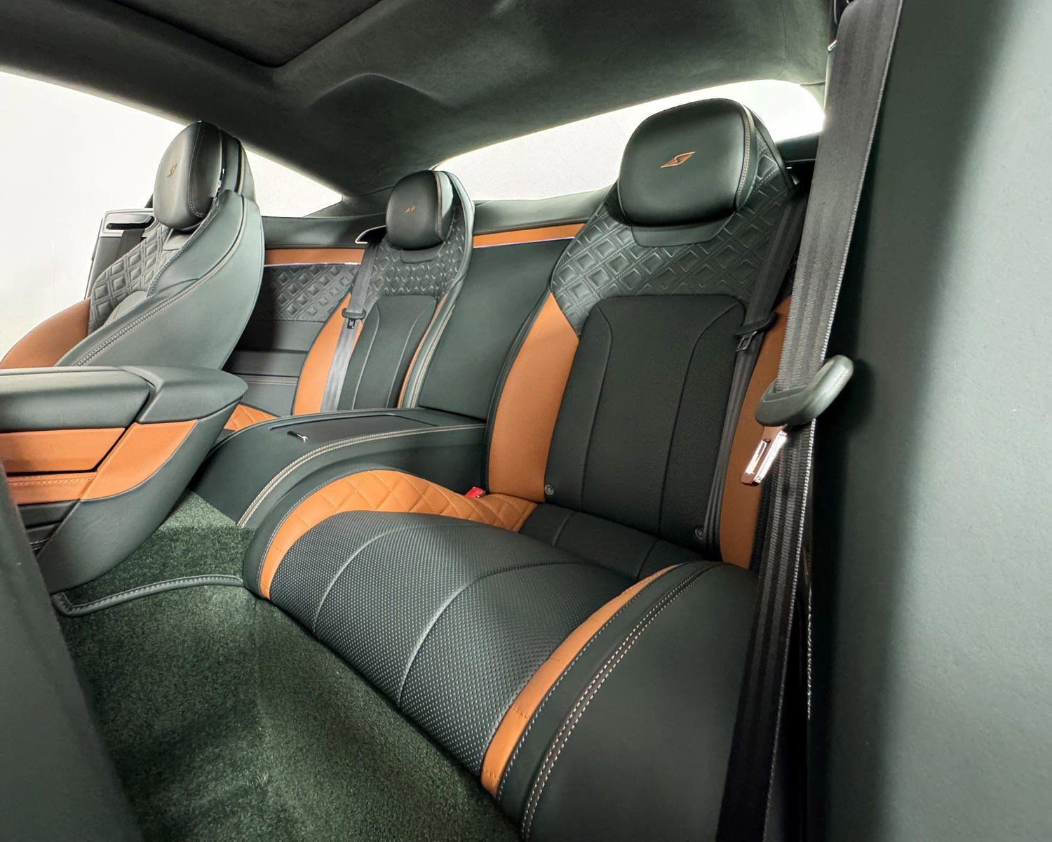 Used 2024 Bentley Continental GT S image 19