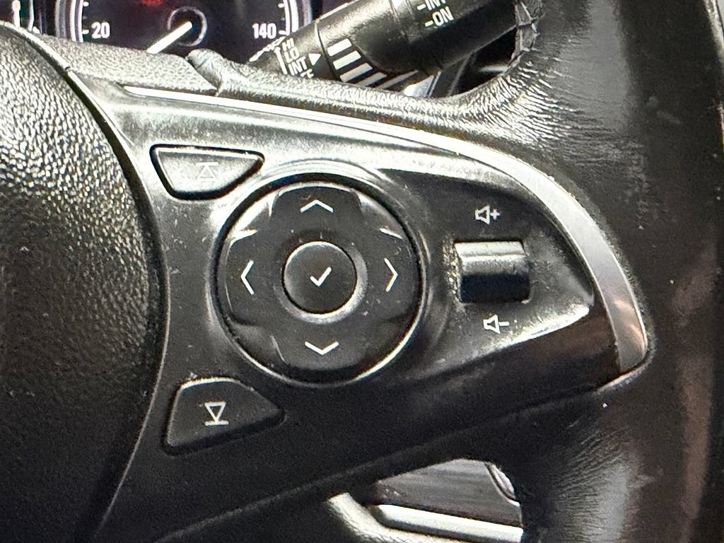 Used 2018 Buick Enclave Essence FWD image 28