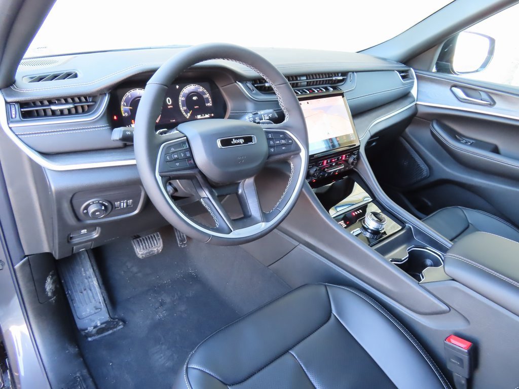 New 2025 Jeep Grand Cherokee L Limited image 19