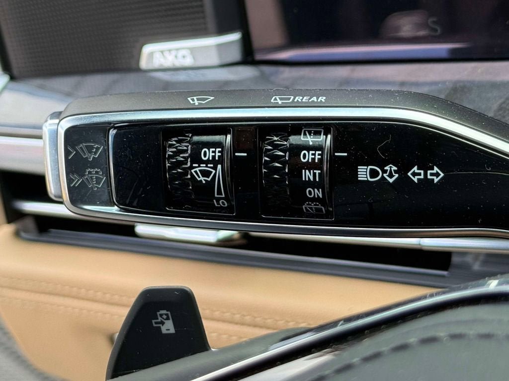 New 2025 Cadillac Escalade IQ Luxury 2 AWD/4WD image 20