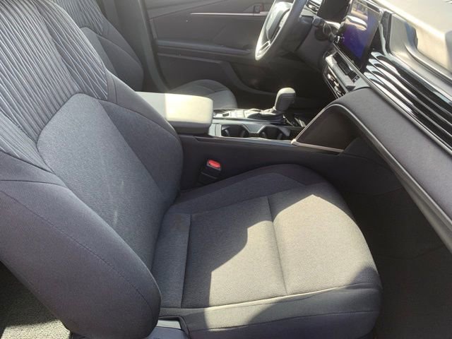 Used 2026 Toyota Camry LE FWD image 29