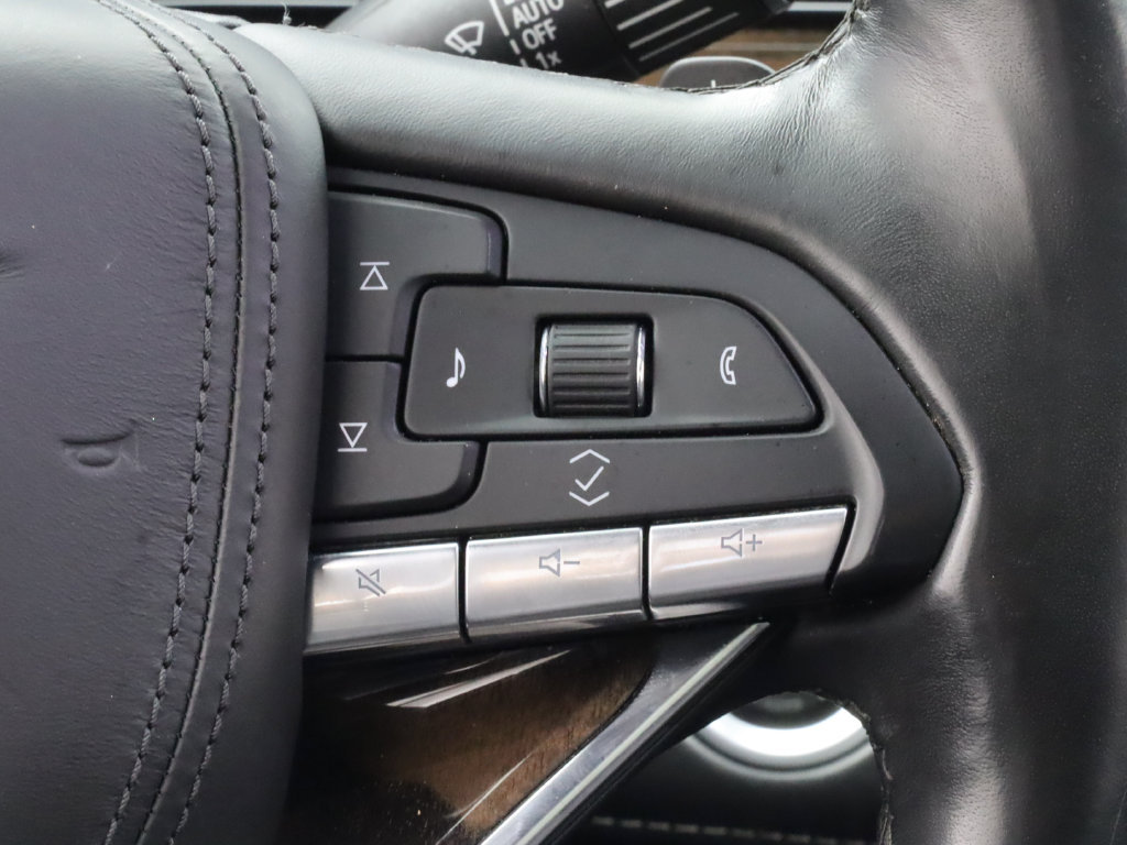 Used 2022 Cadillac Escalade ESV Sport Platinum AWD/4WD image 14