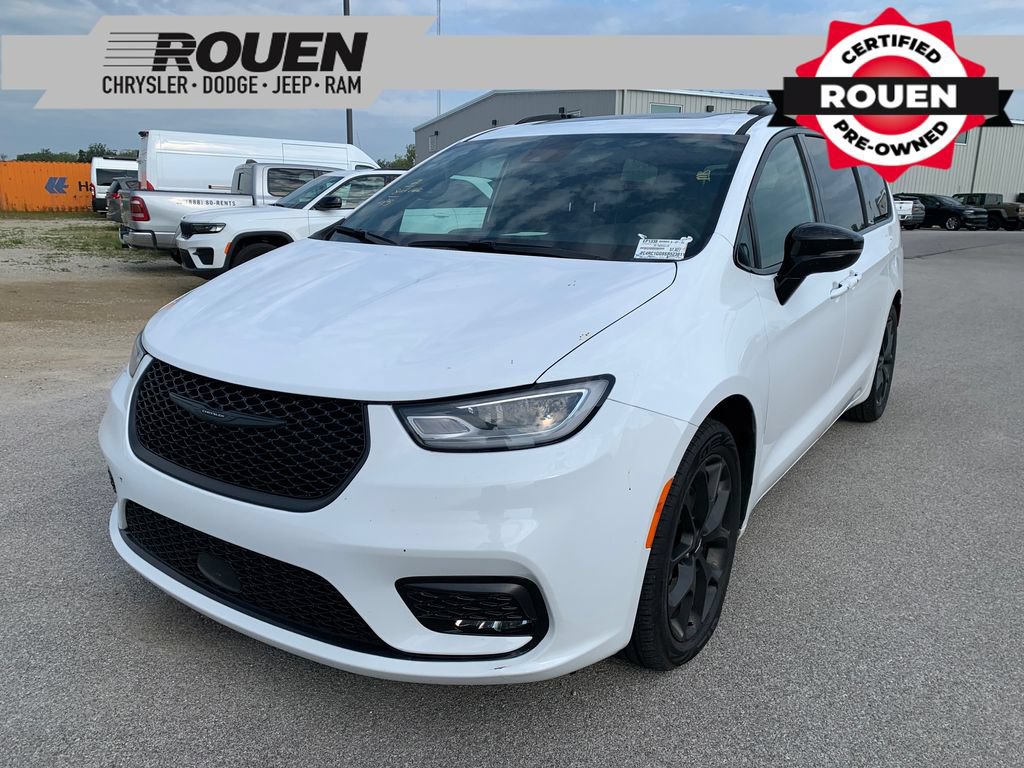 Used 2025 Chrysler Pacifica Limited