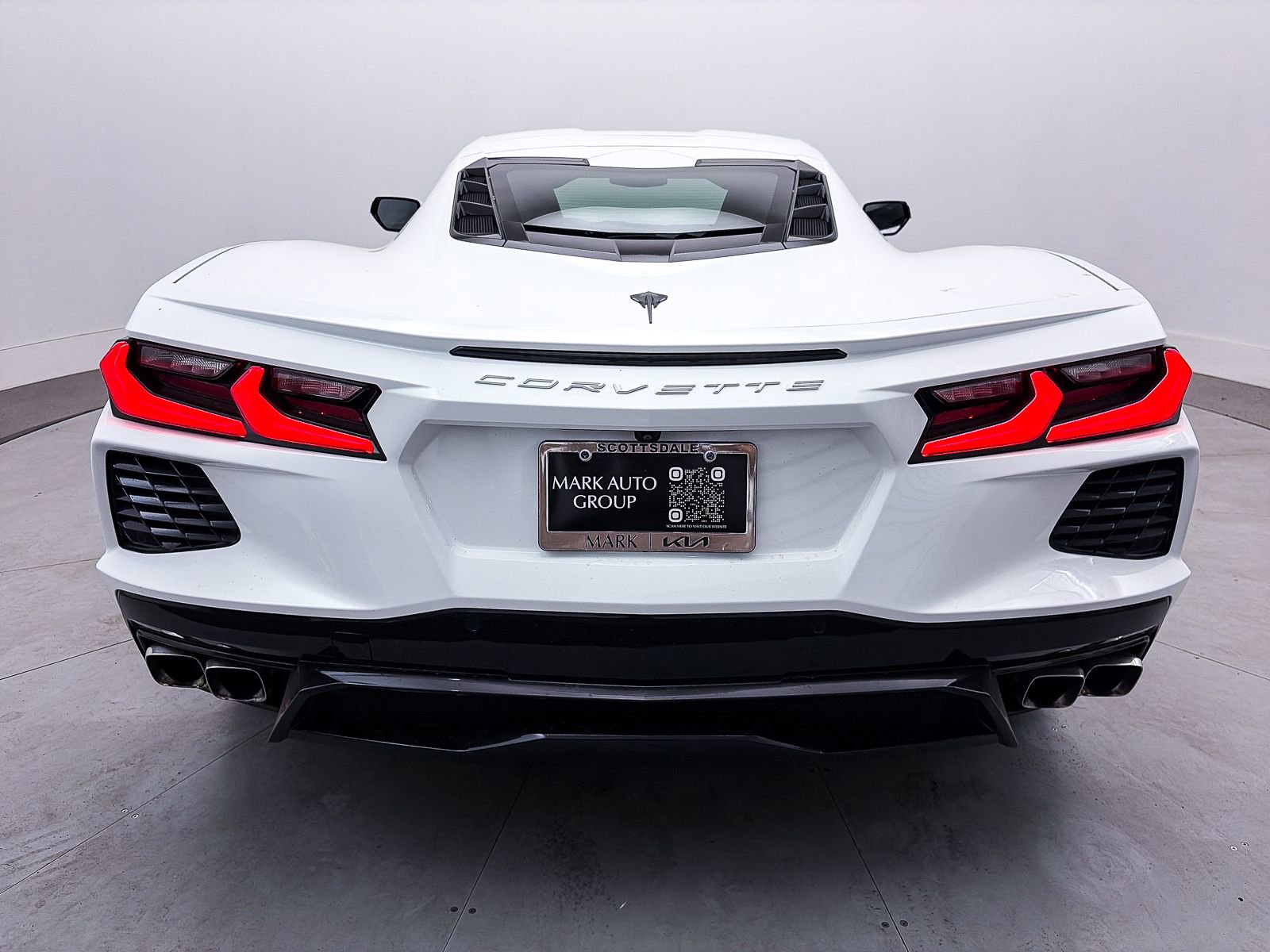 Used 2021 Chevrolet Corvette Stingray Coupe w/ Engine Appearance Package image 15