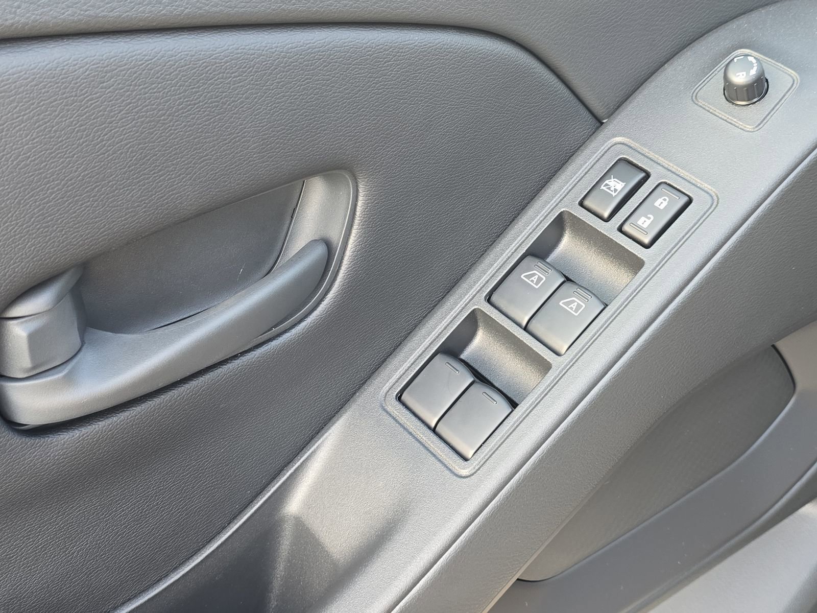 New 2026 Nissan Frontier SV w/ Tow Package image 13