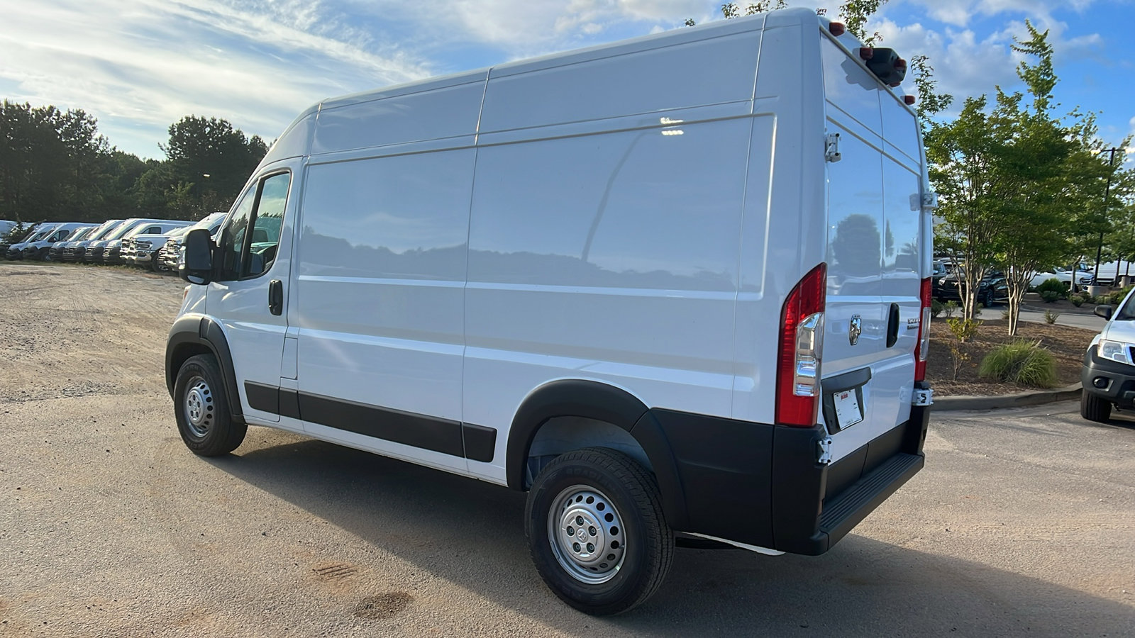 New 2025 RAM ProMaster 1500 w/ Safety Group FWD image 10