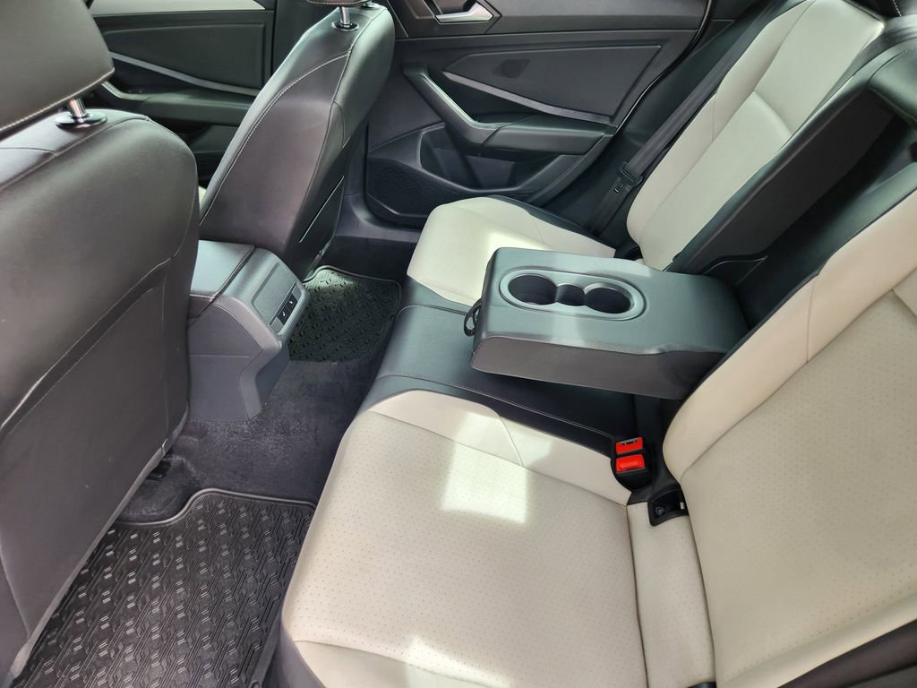 Used 2019 Volkswagen Jetta R-Line FWD image 19