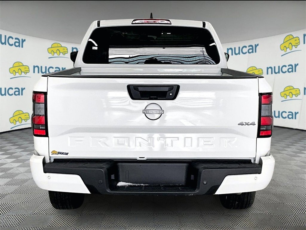Used 2025 Nissan Frontier SV image 5