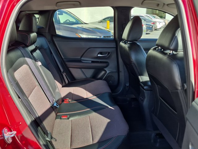 Used 2025 Nissan Kicks SR FWD image 18