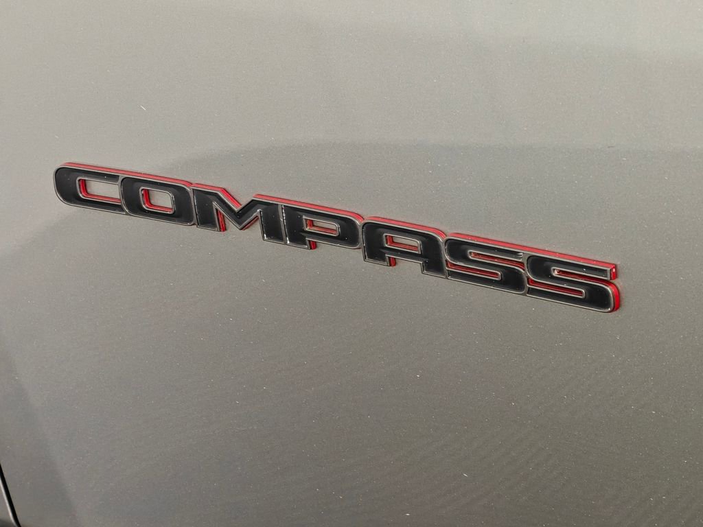 Used 2020 Jeep Compass Trailhawk AWD/4WD image 35