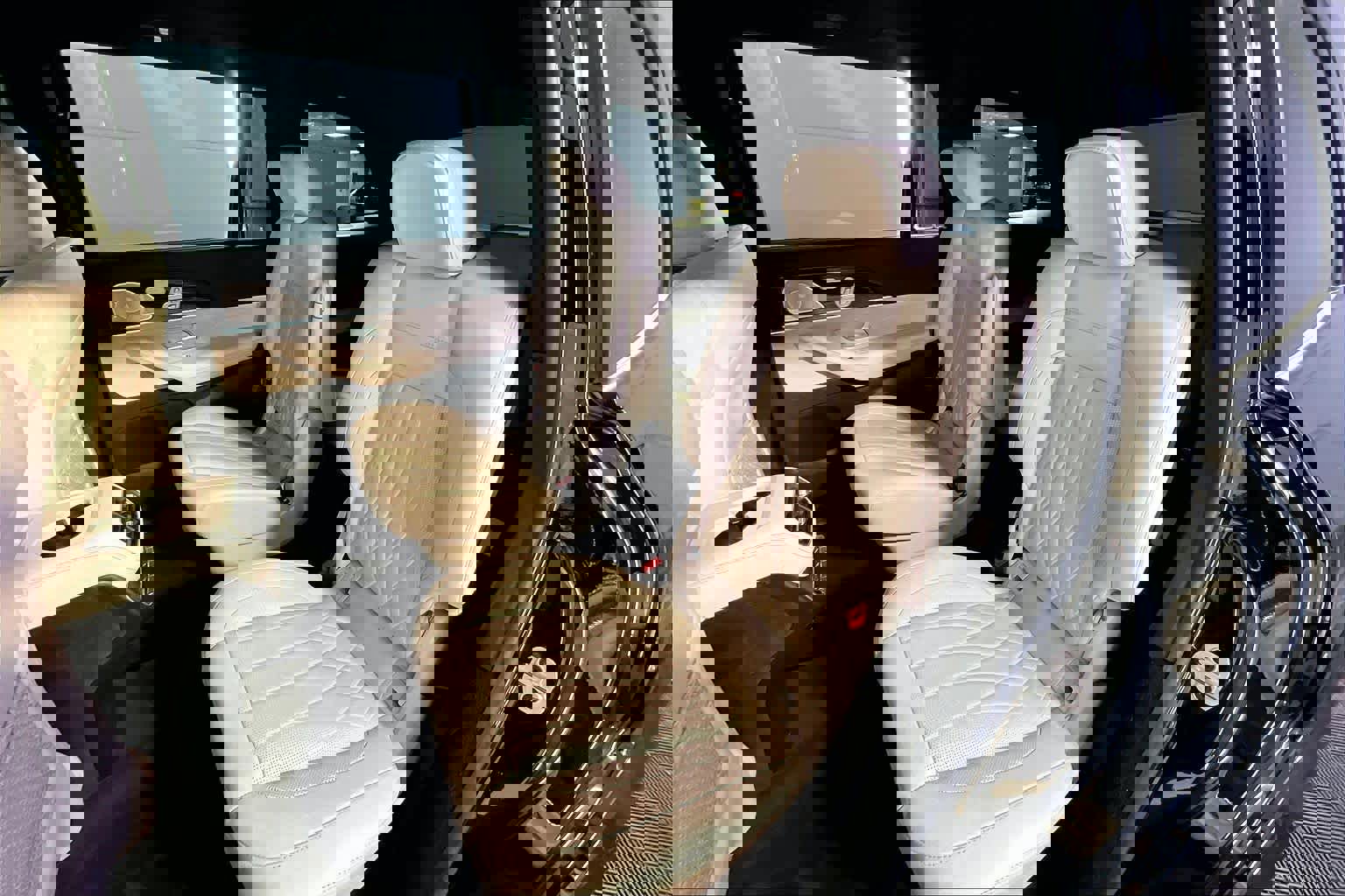 Certified 2024 Mercedes-Benz GLS 63 AMG 4MATIC image 21