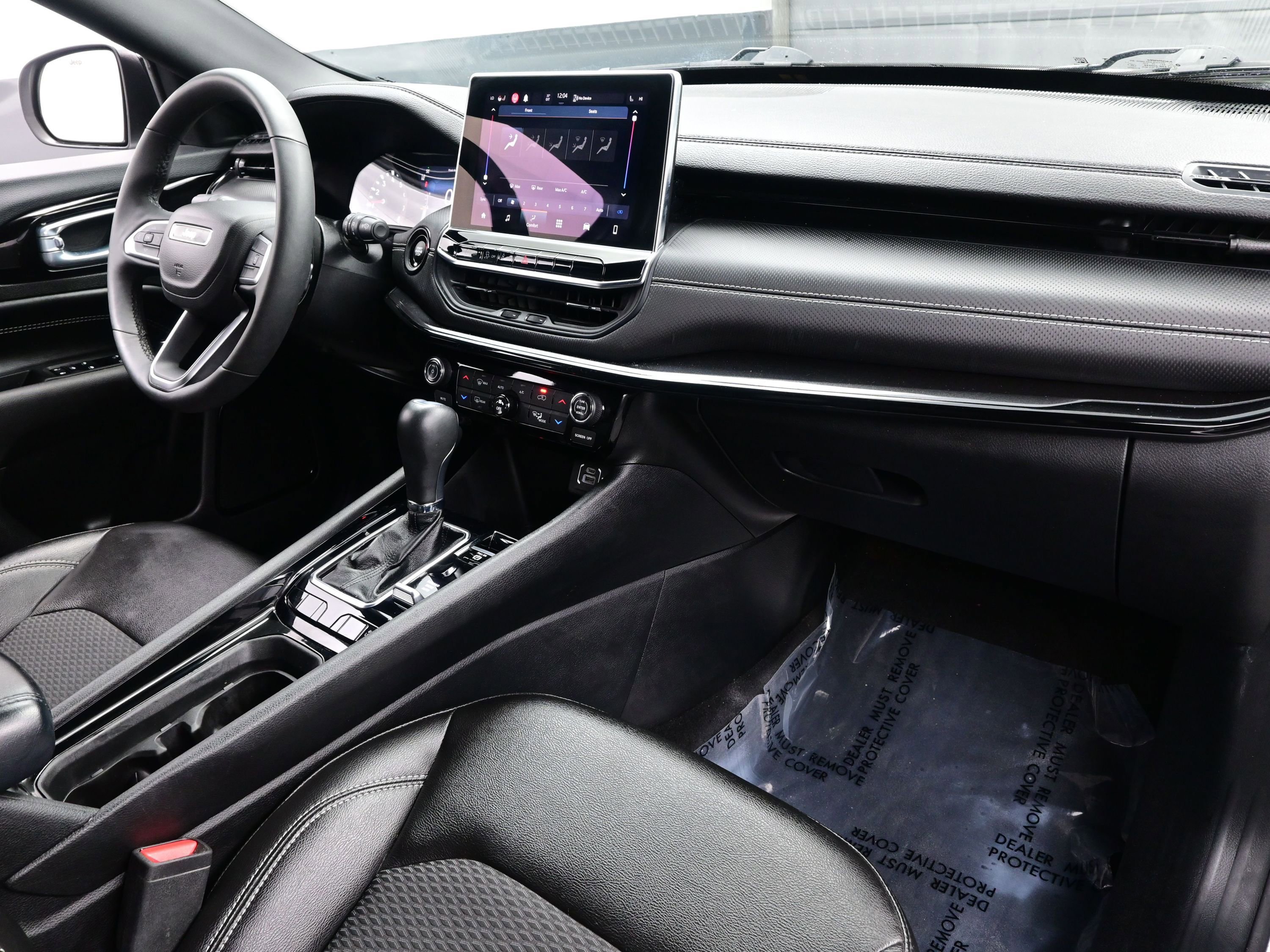 Used 2024 Jeep Compass Latitude w/ Convenience Group image 15