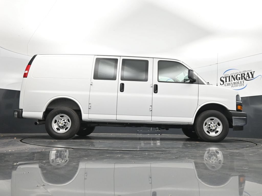 Used 2021 Chevrolet Express 2500 Extended w/ Driver Convenience Package RWD image 33