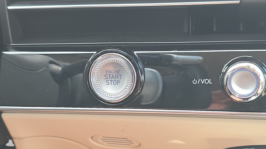 New 2026 Genesis GV70 2.5T AWD/4WD image 29