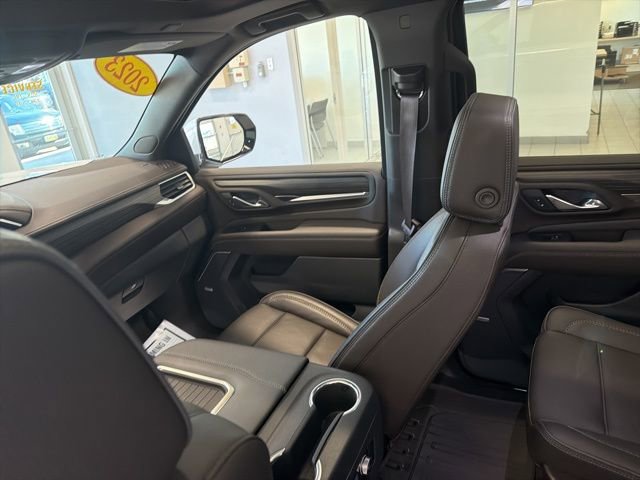 Used 2023 GMC Yukon Denali AWD/4WD image 39